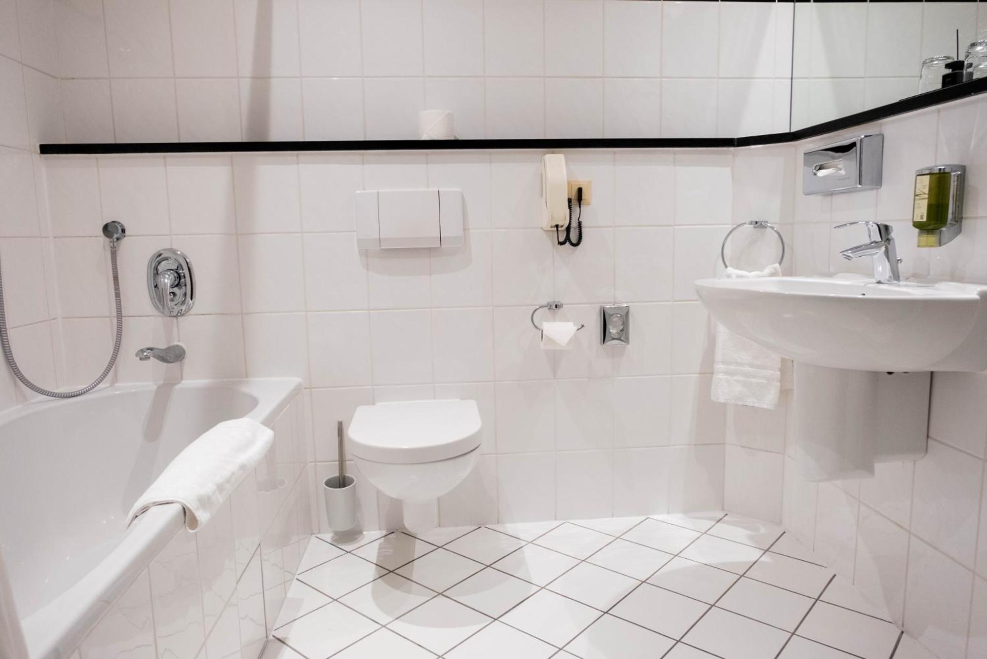 Hotel Ottheinrich Weinheim Eksteriør bilde