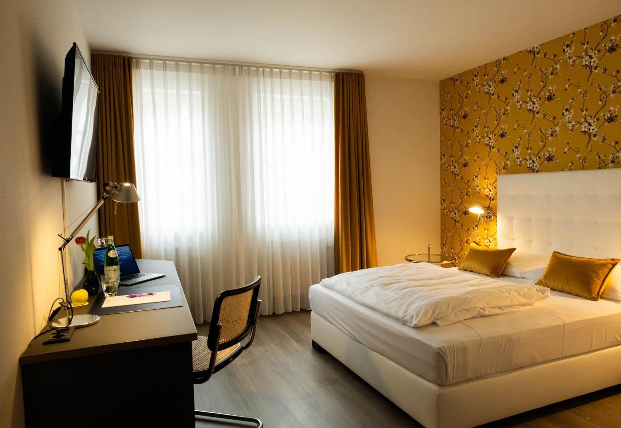 Hotel Ottheinrich Weinheim Eksteriør bilde